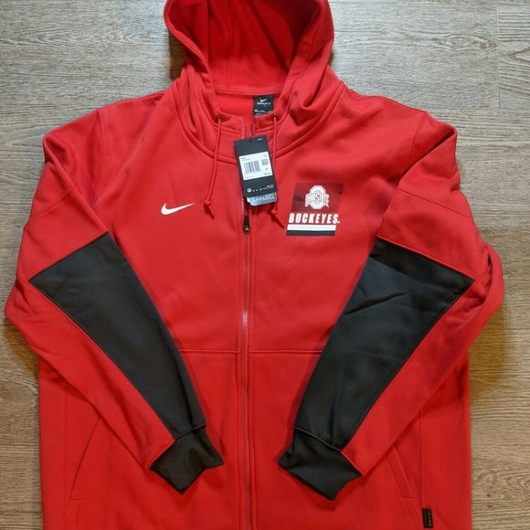 penn state nike therma hoodie